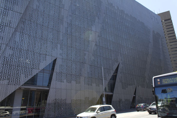 Binary Screens on UTS Broadway Building